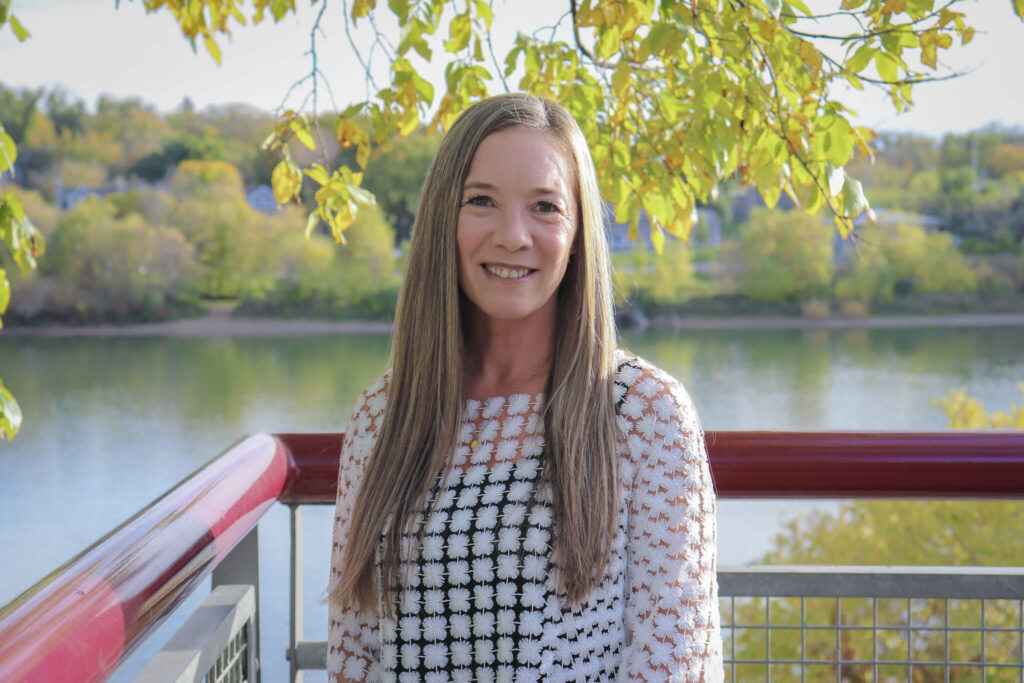 Leanne Pizzey, BSW, RSW, CLC